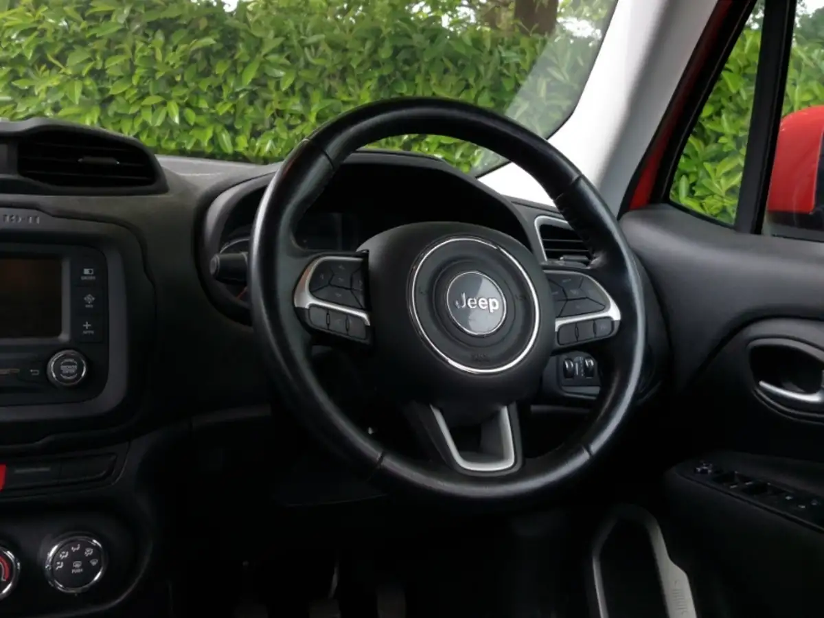 2020-jeep-renegade-10-gse-limited-big-6