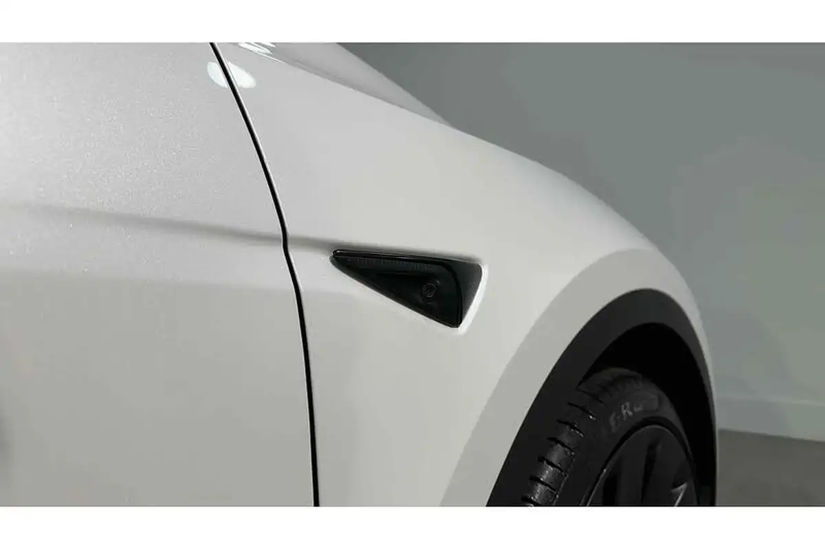 2023-tesla-model-y-e-performance-big-13