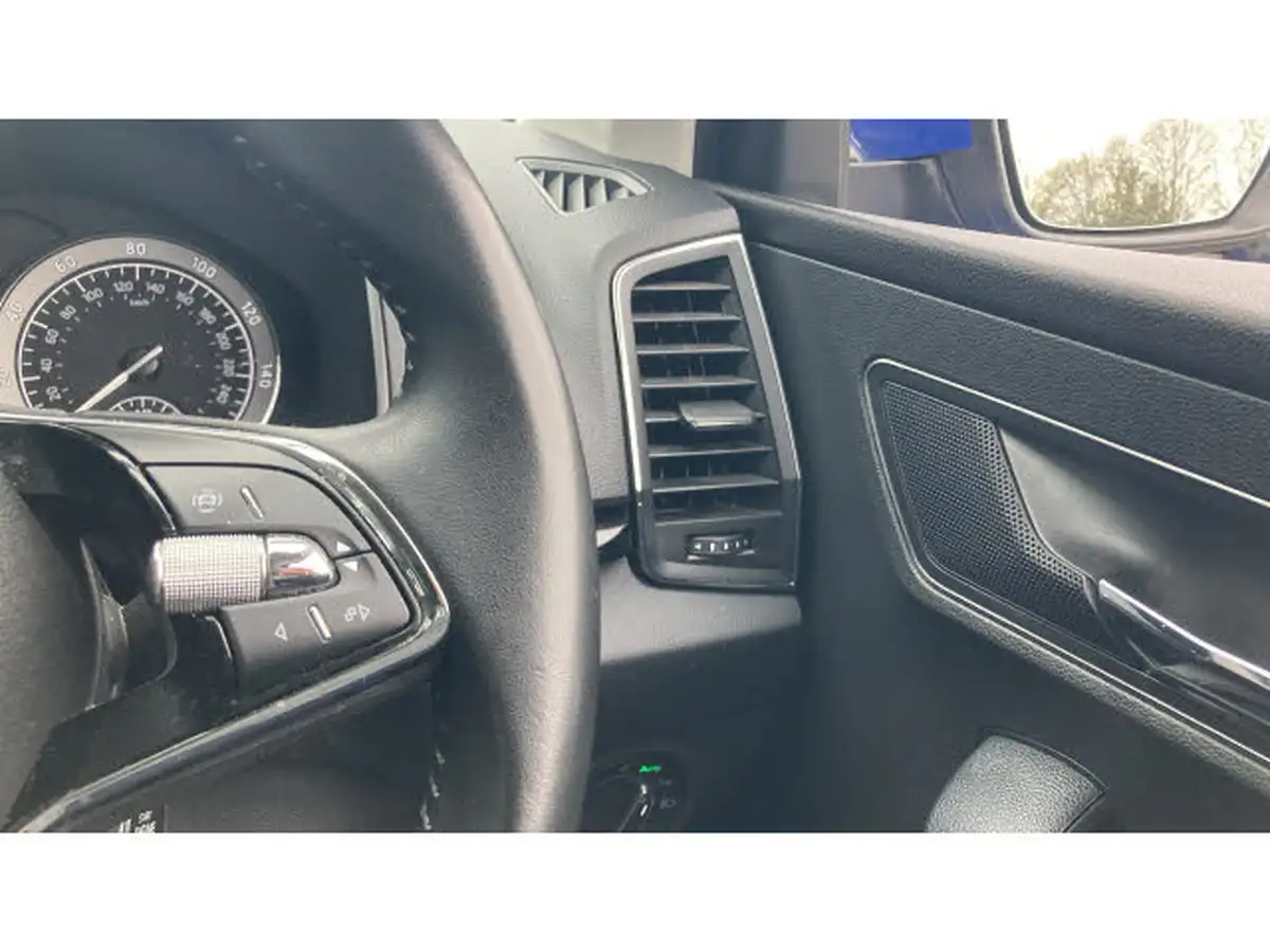 2022-skoda-karoq-15-tsi-se-l-big-21
