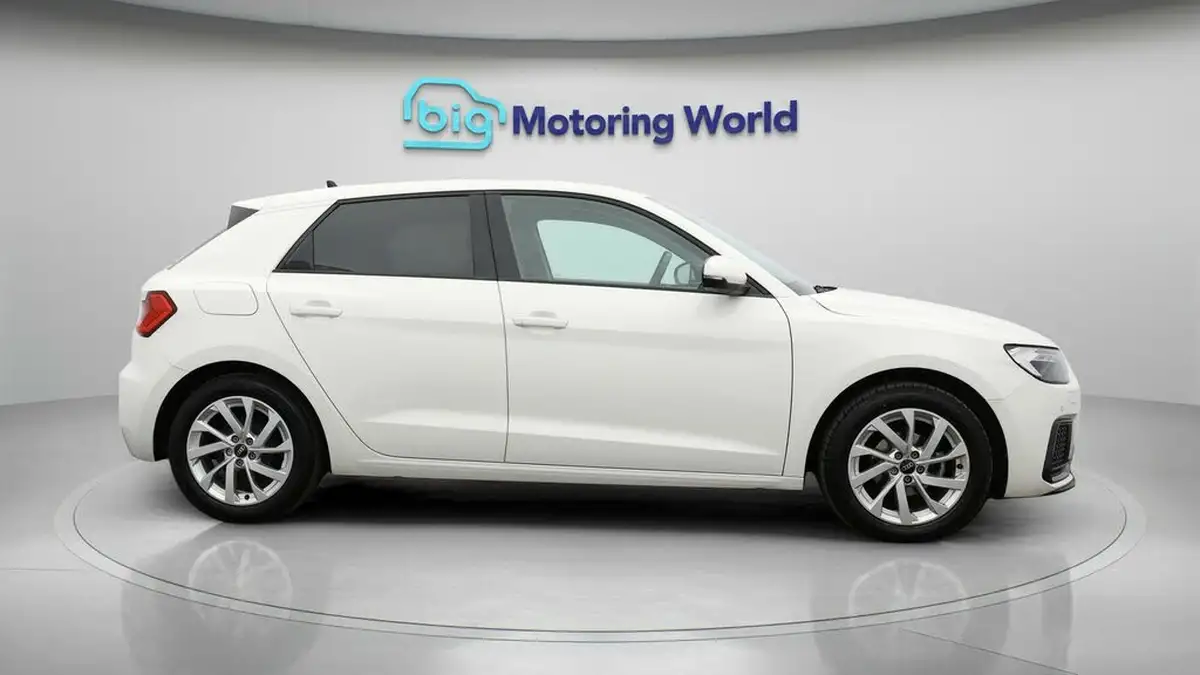 2023-audi-a1-10-25-tfsi-sport-s-tronic-big-7