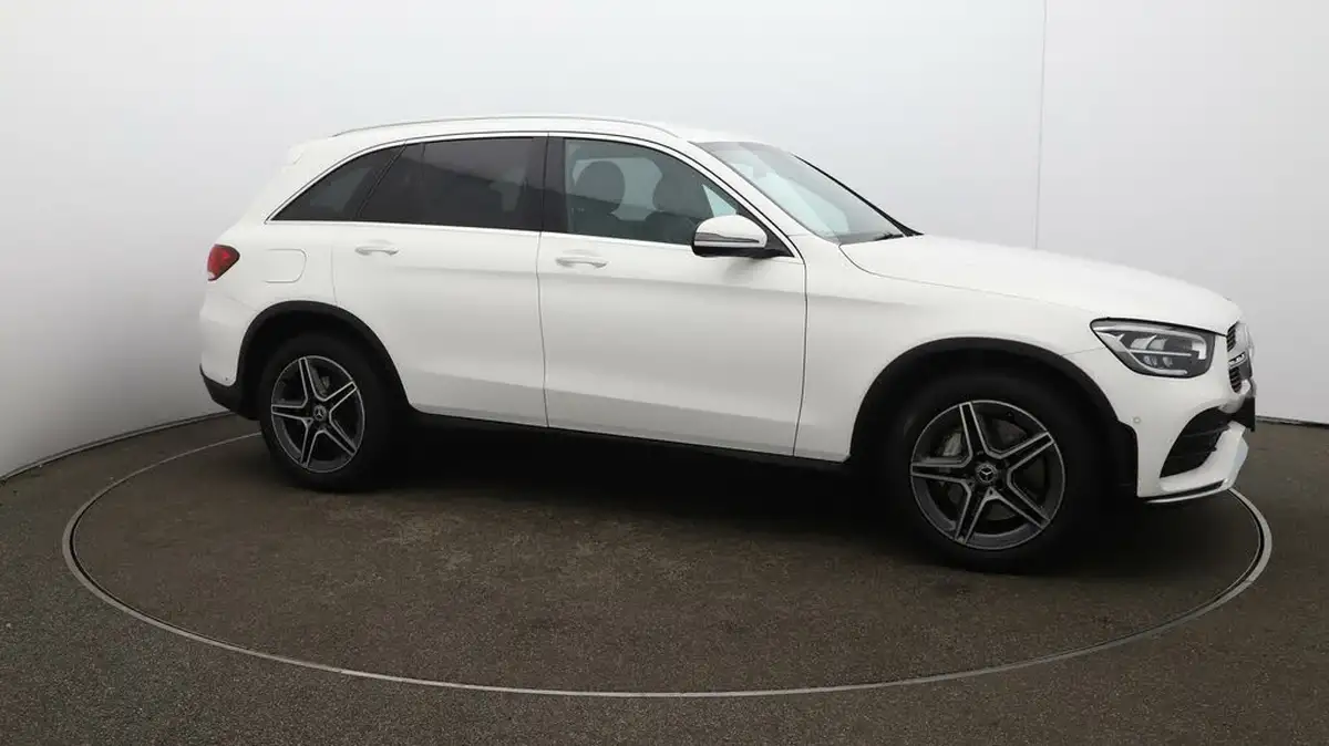 2019-mercedes-benz-glc-class-20d-glc220d-amg-line-station-wagon-5d-4matic-plus-big-43