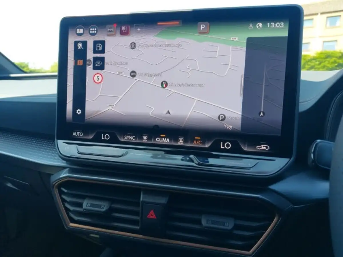 2025-cupra-leon-nf-15-etsi-v1-hatchback-big-17