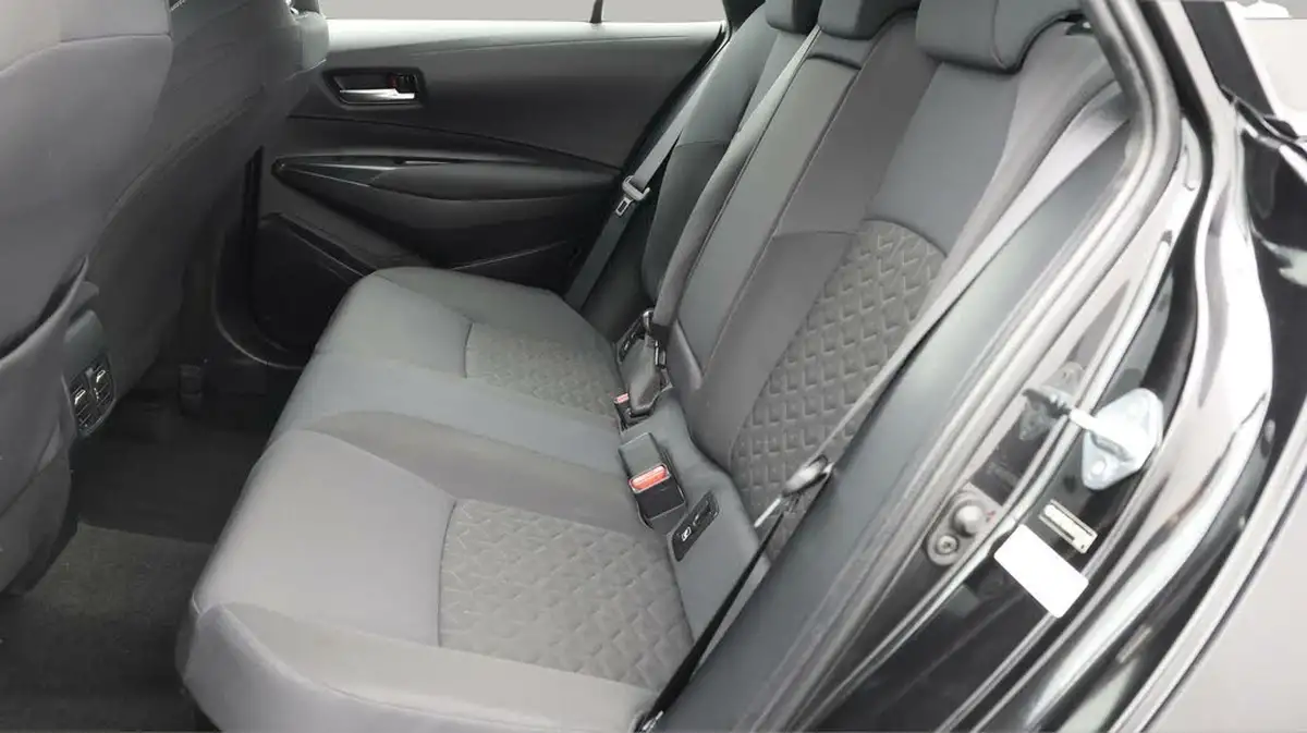 2020-toyota-corolla-18-vvt-i-icon-tech-spare-wheel-touring-sports-5d-big-15