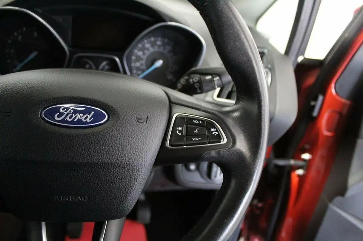2017-ford-c-max-20tdci-titanium-big-48