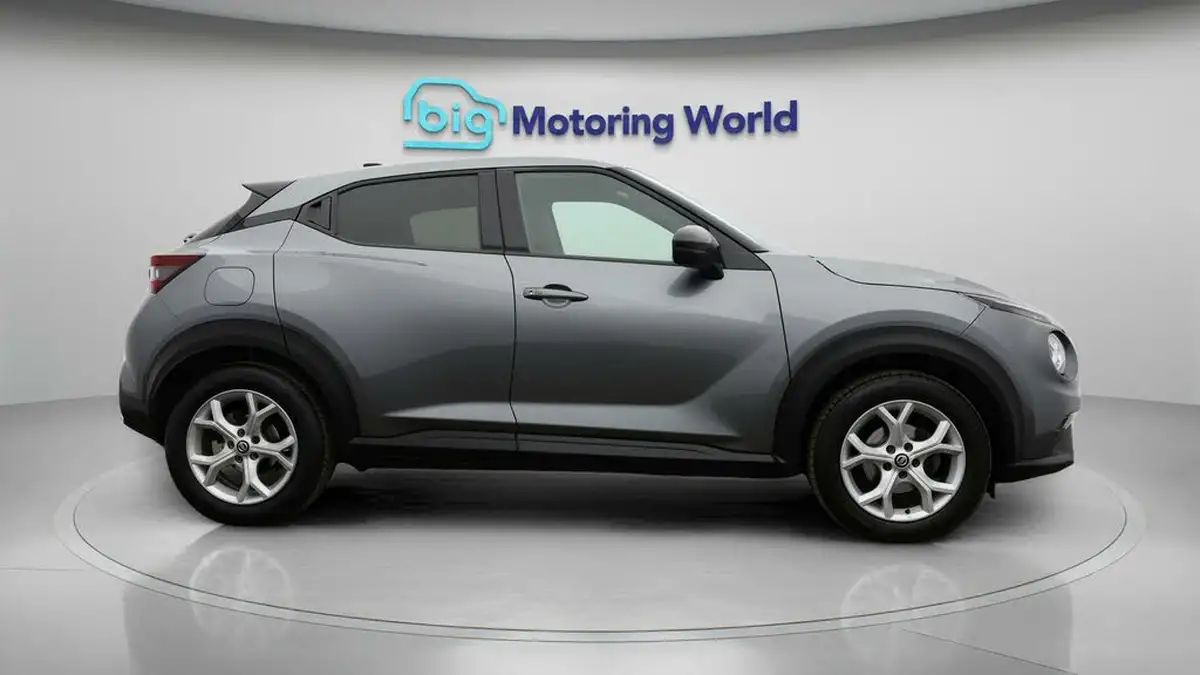 2022-nissan-juke-10-dig-t-n-connecta-big-7