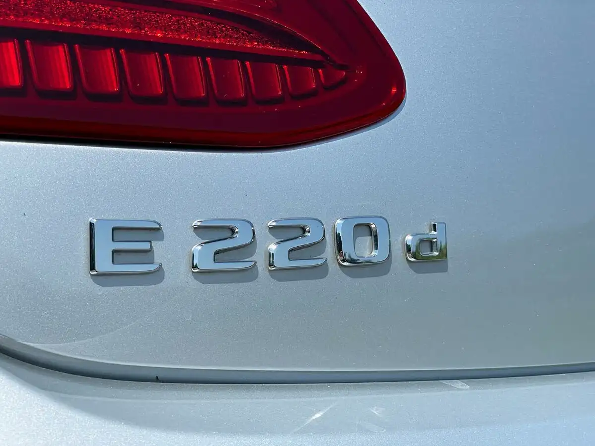 2019-mercedes-benz-e-class-20d-e220d-amg-line-ss-cabriolet-2d-plus-big-12