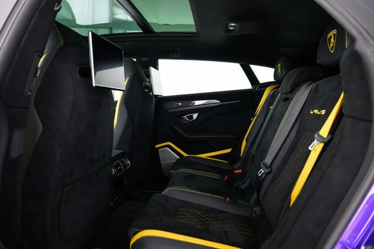 2024-lamborghini-urus-40-no-trim-big-7