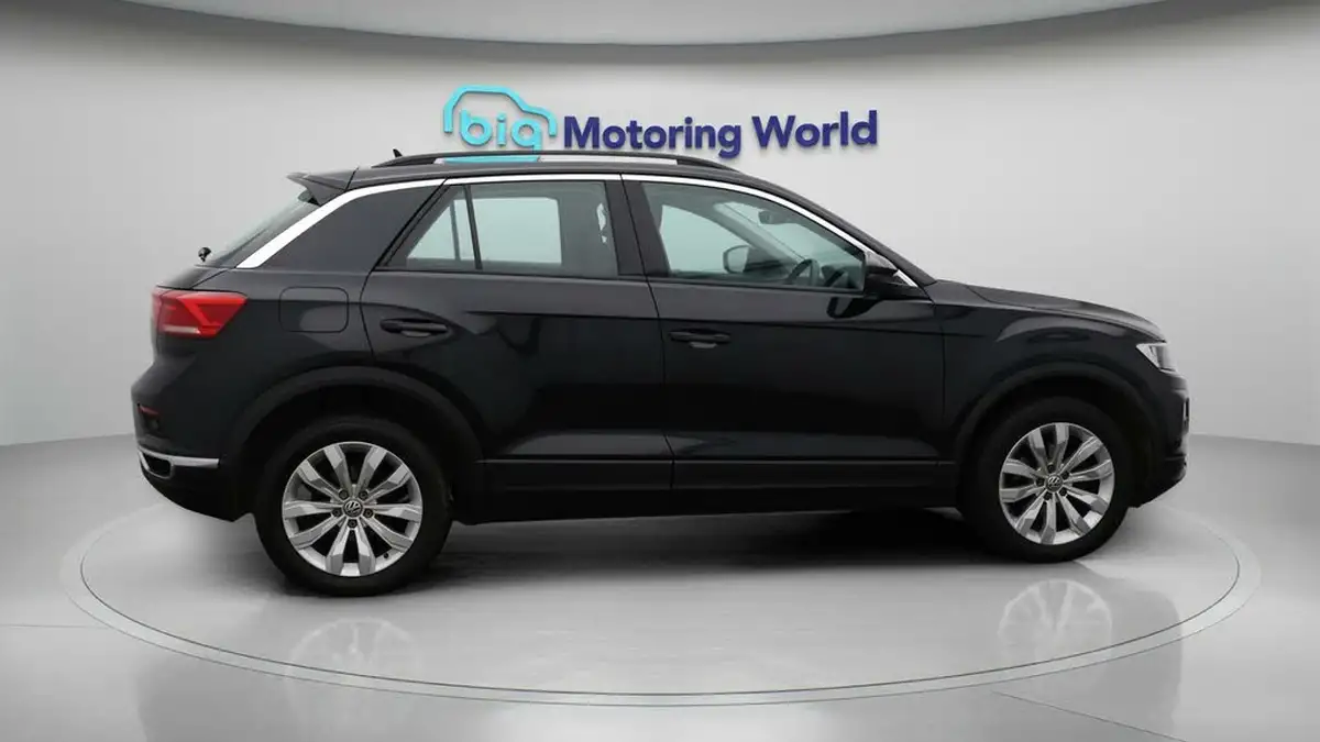 2020-volkswagen-t-roc-10-tsi-se-115ps-big-8