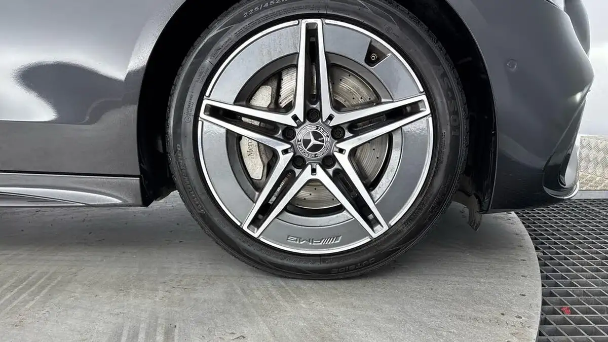 2023-mercedes-benz-c-class-15-c200-amg-line-204ps-saloon-4d-1496cc-big-25