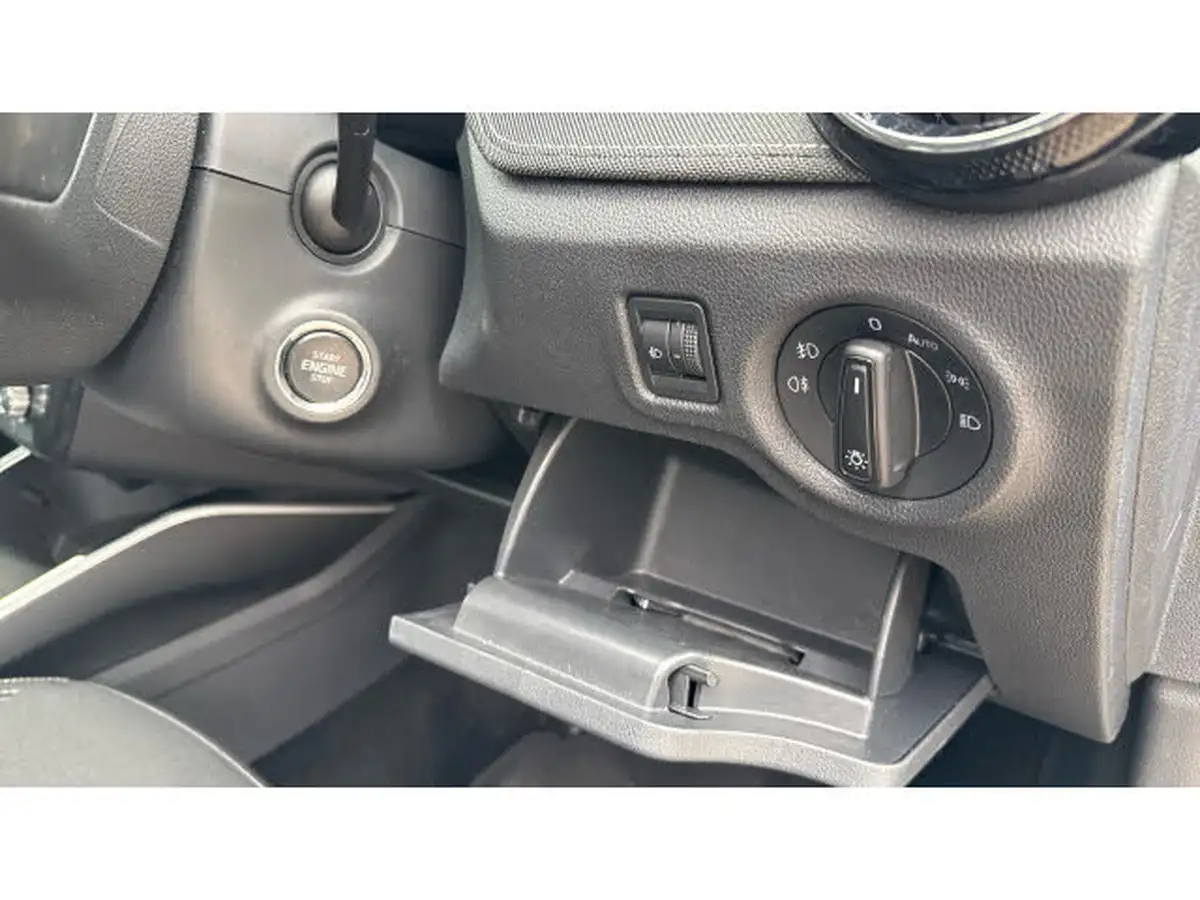 2022-skoda-fabia-10-tsi-se-l-109ps-hatchback-big-33