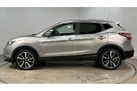 2016-nissan-qashqai-12-dig-t-tekna-xtronic-cvt-small-5