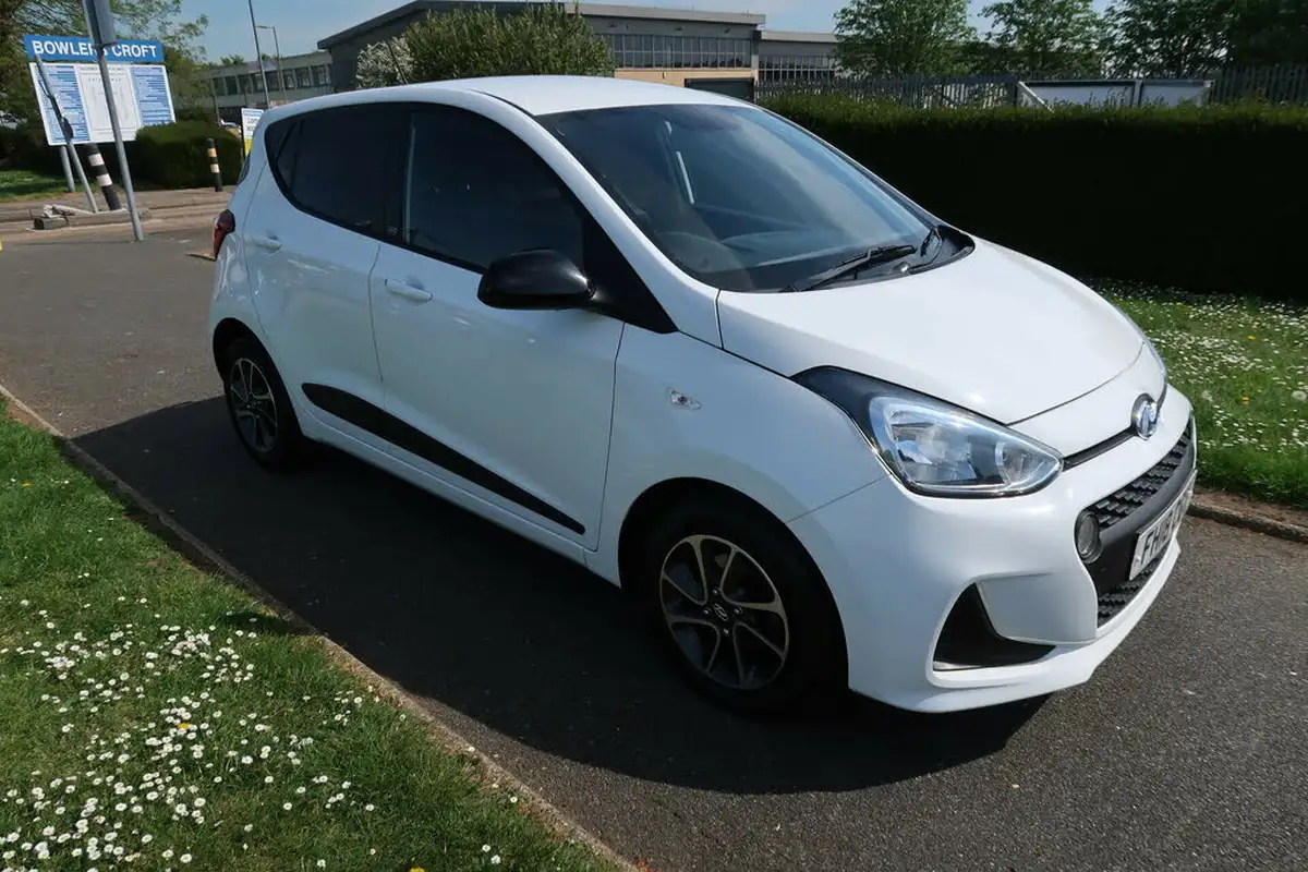 2018-hyundai-i10-10-go-se-66ps-big-1