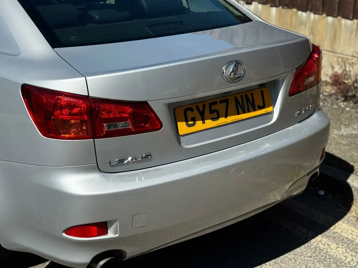 2007-lexus-is-250-25-se-auto-big-33