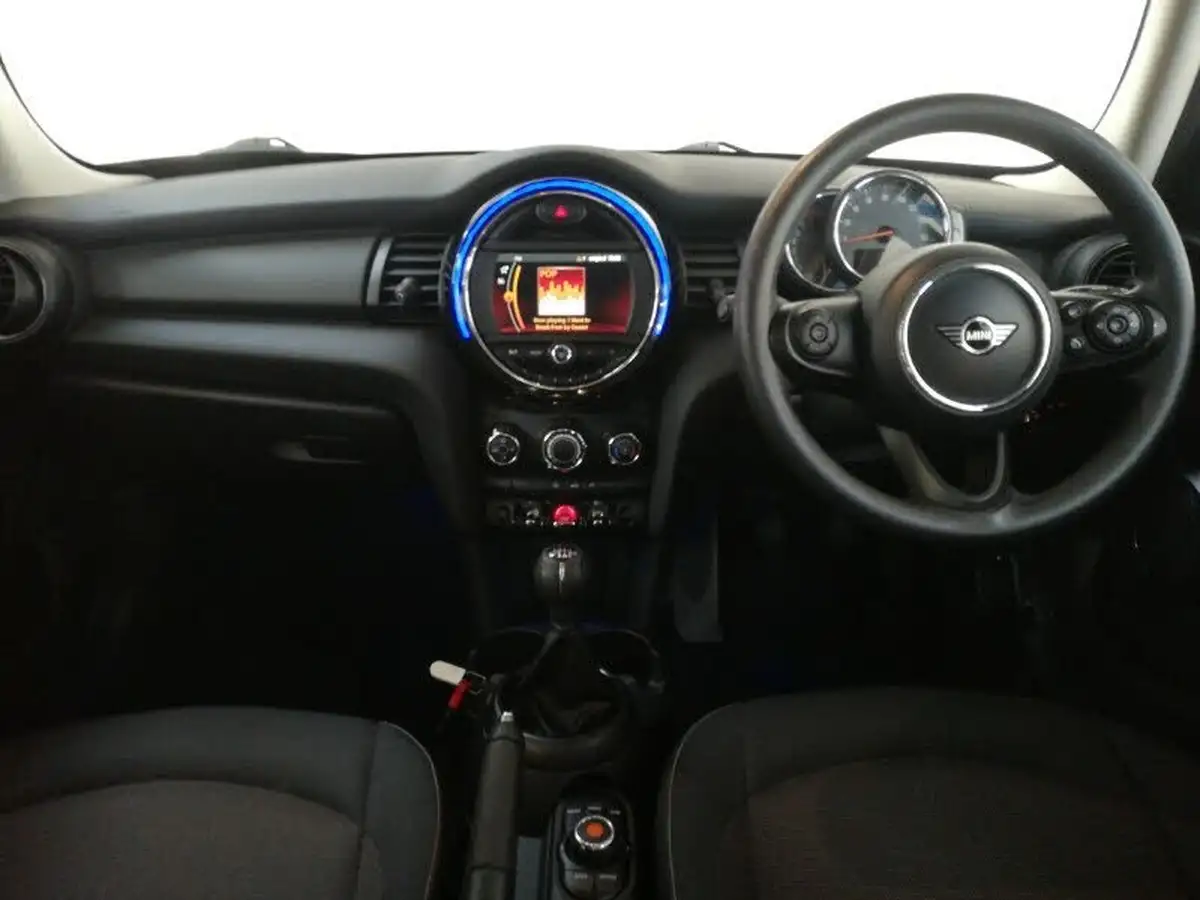 2020-mini-cooper-15-one-classic-5d-big-2
