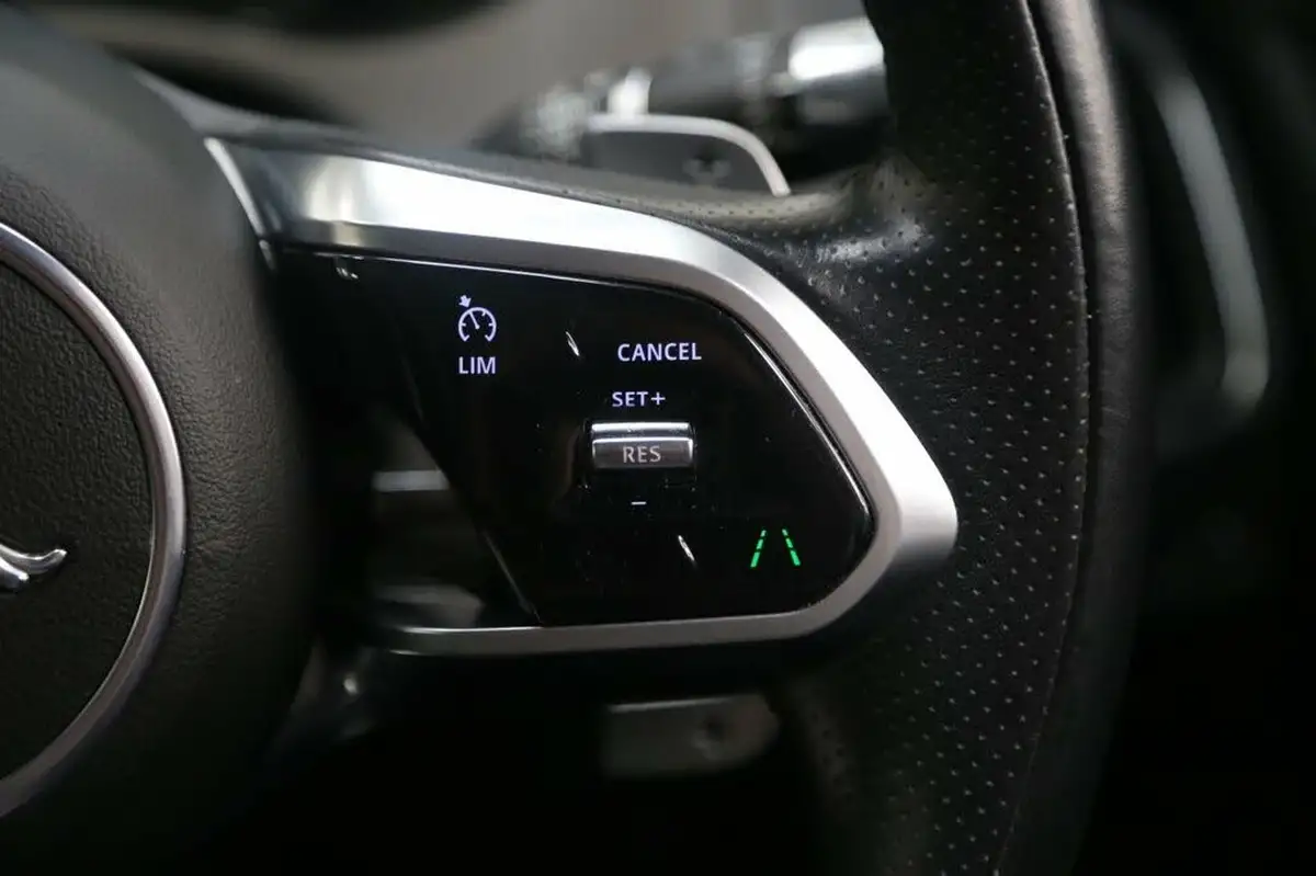 2021-jaguar-e-pace-20-d200-r-dynamic-se-big-22