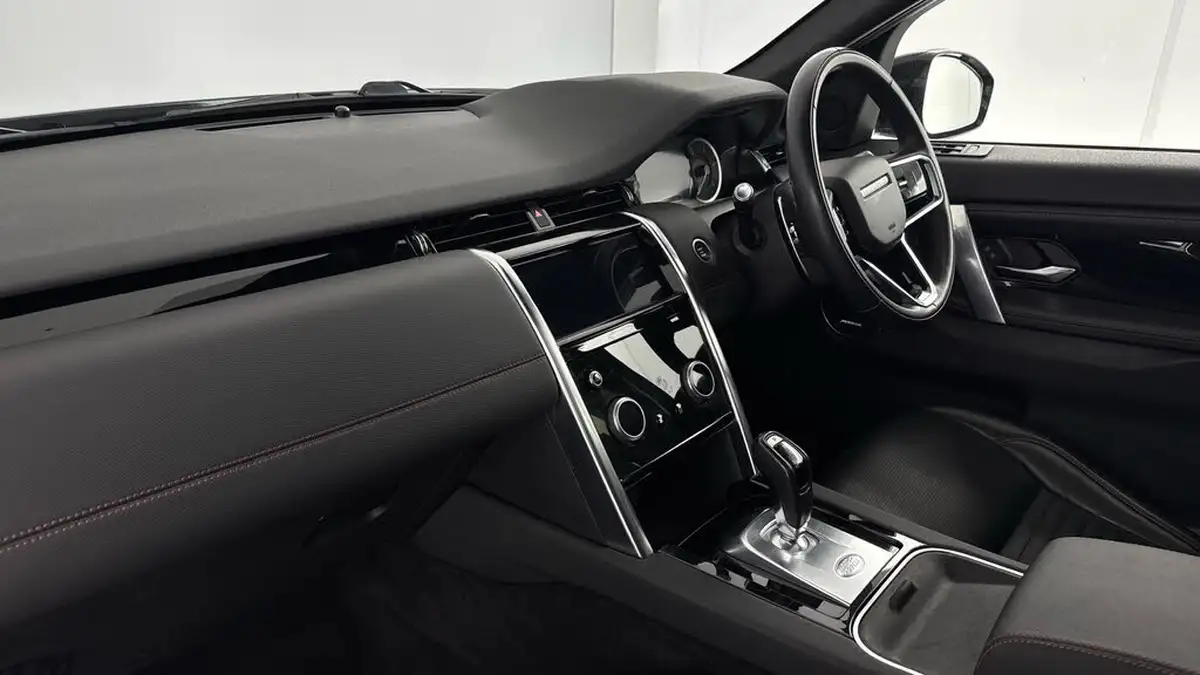 2021-land-rover-discovery-sport-20-d200-r-dynamic-s-plus-big-8