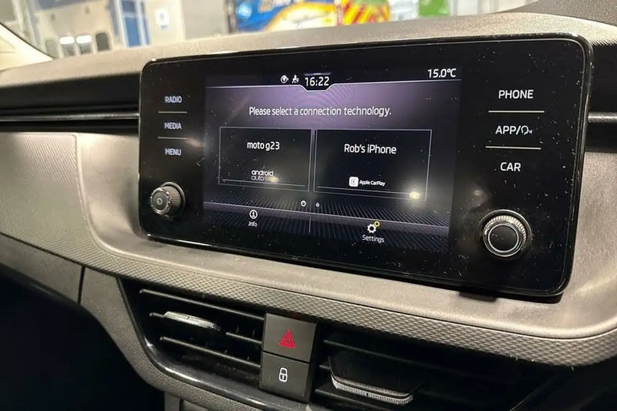 2020-skoda-kamiq-10-tsi-se-115ps-big-33