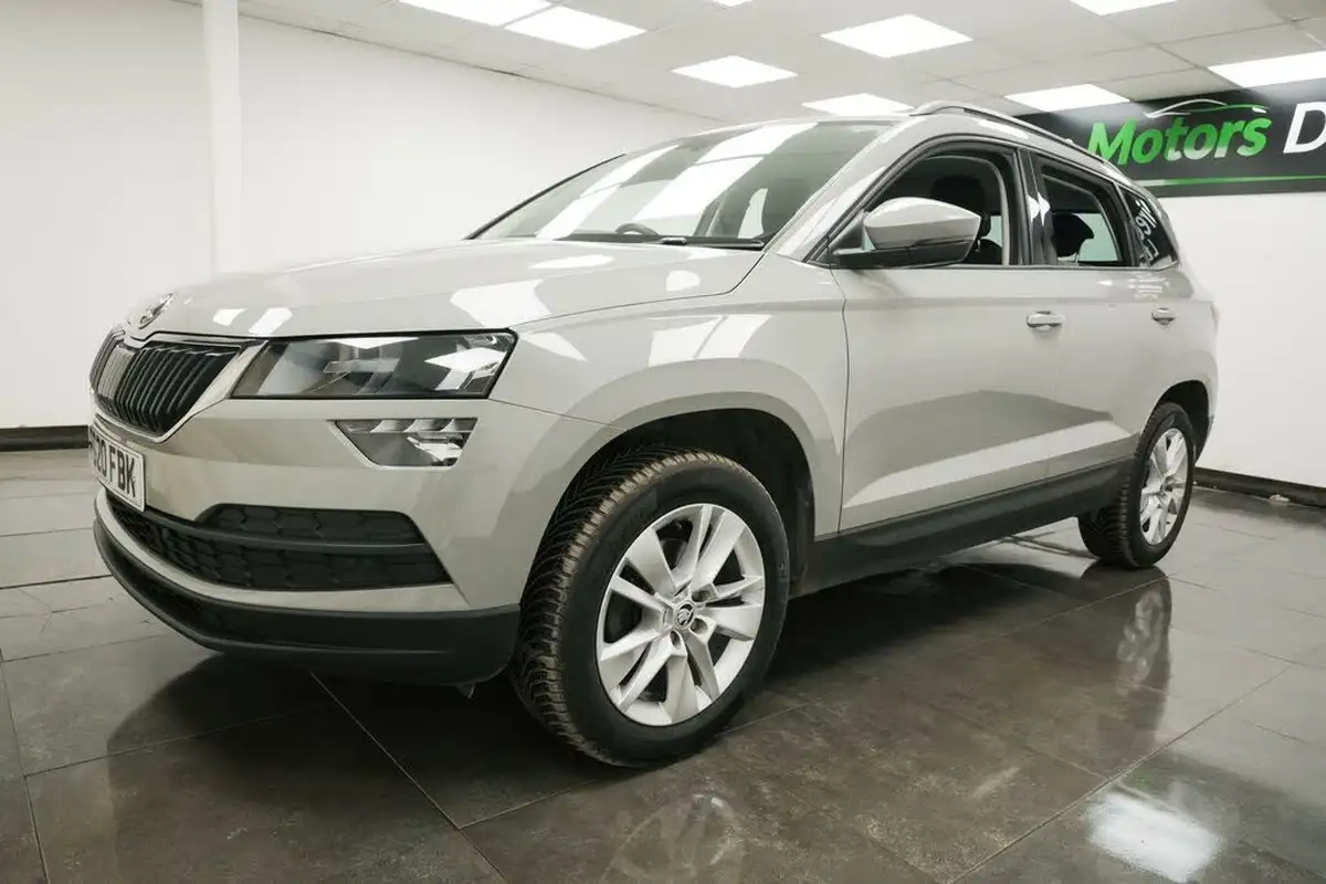 2020-skoda-karoq-10-tsi-se-technology-116ps-big-7