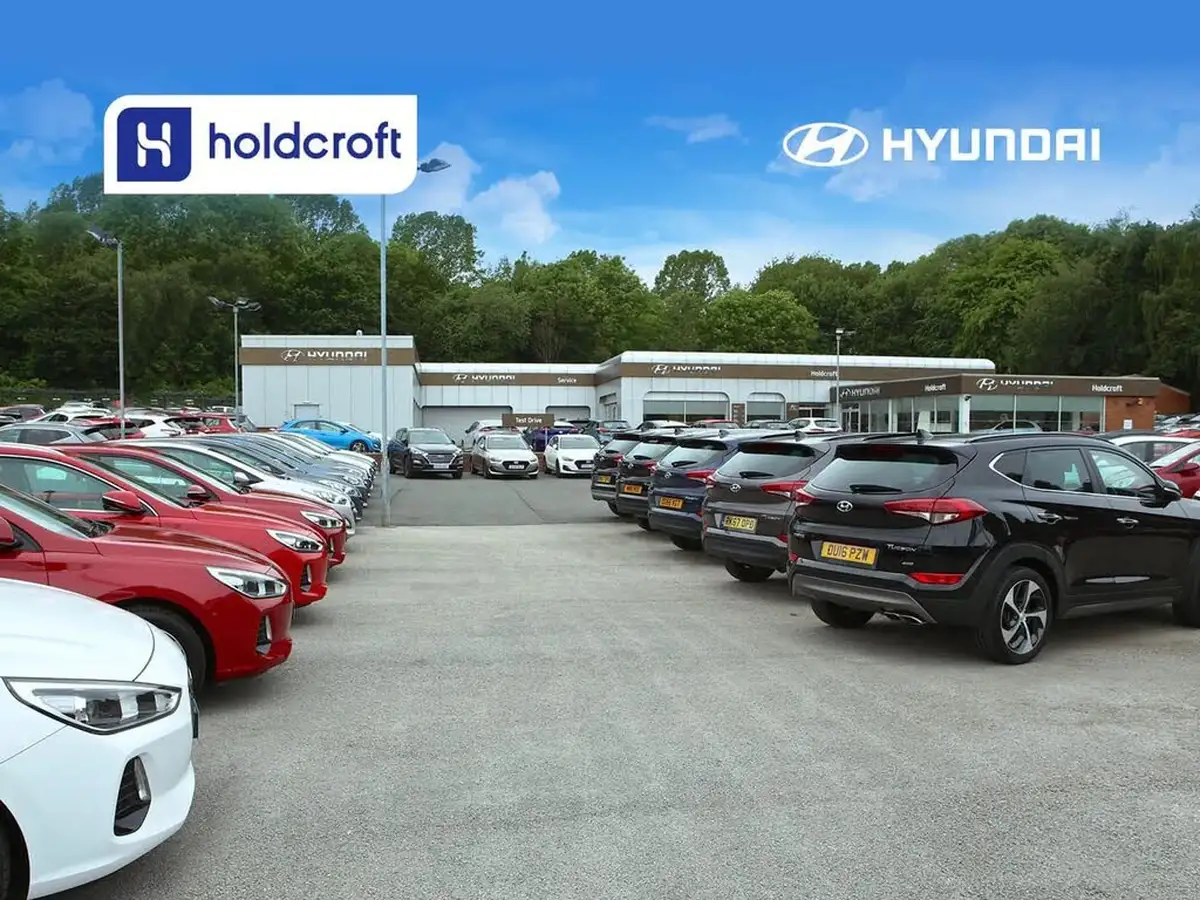 2024-hyundai-i20-10-t-gdi-premium-big-28