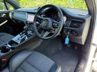 2022-porsche-macan-20-small-14