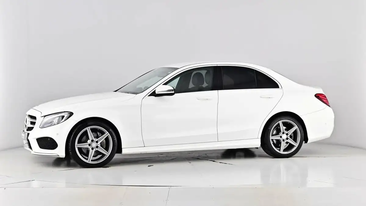 2016-mercedes-benz-c-class-21d-c220d-amg-line-170ps-ss-saloon-4d-auto-big-57