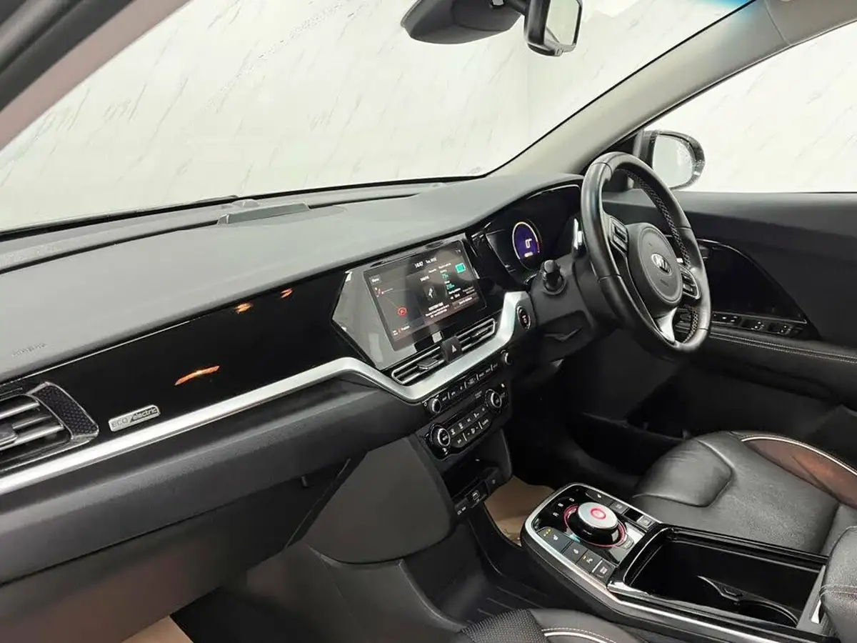2021-kia-e-niro-ev-3-big-19