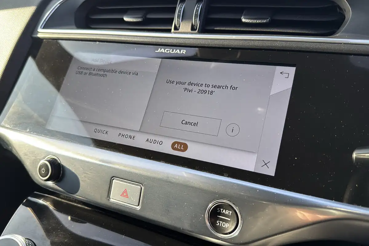 2021-jaguar-i-pace-ev400-black-big-18