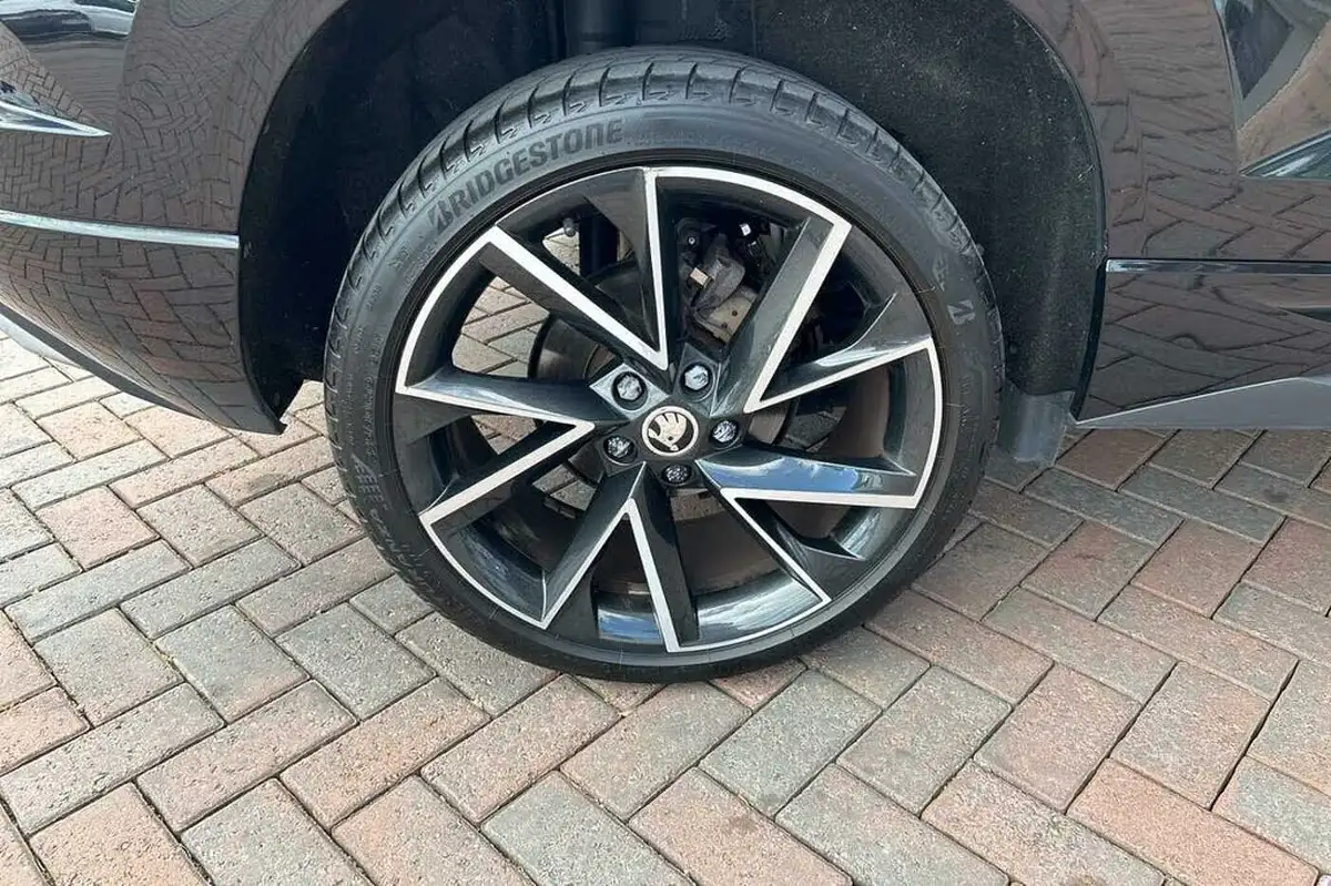 2023-skoda-karoq-15-tsi-sportline-dsg-big-8