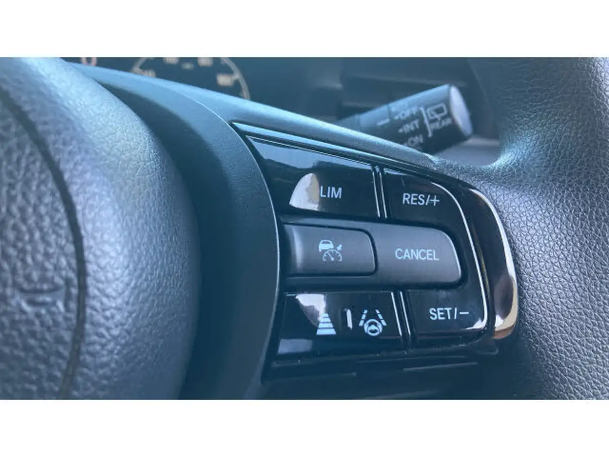 2022-honda-hr-v-15-i-mmd-elegance-big-13