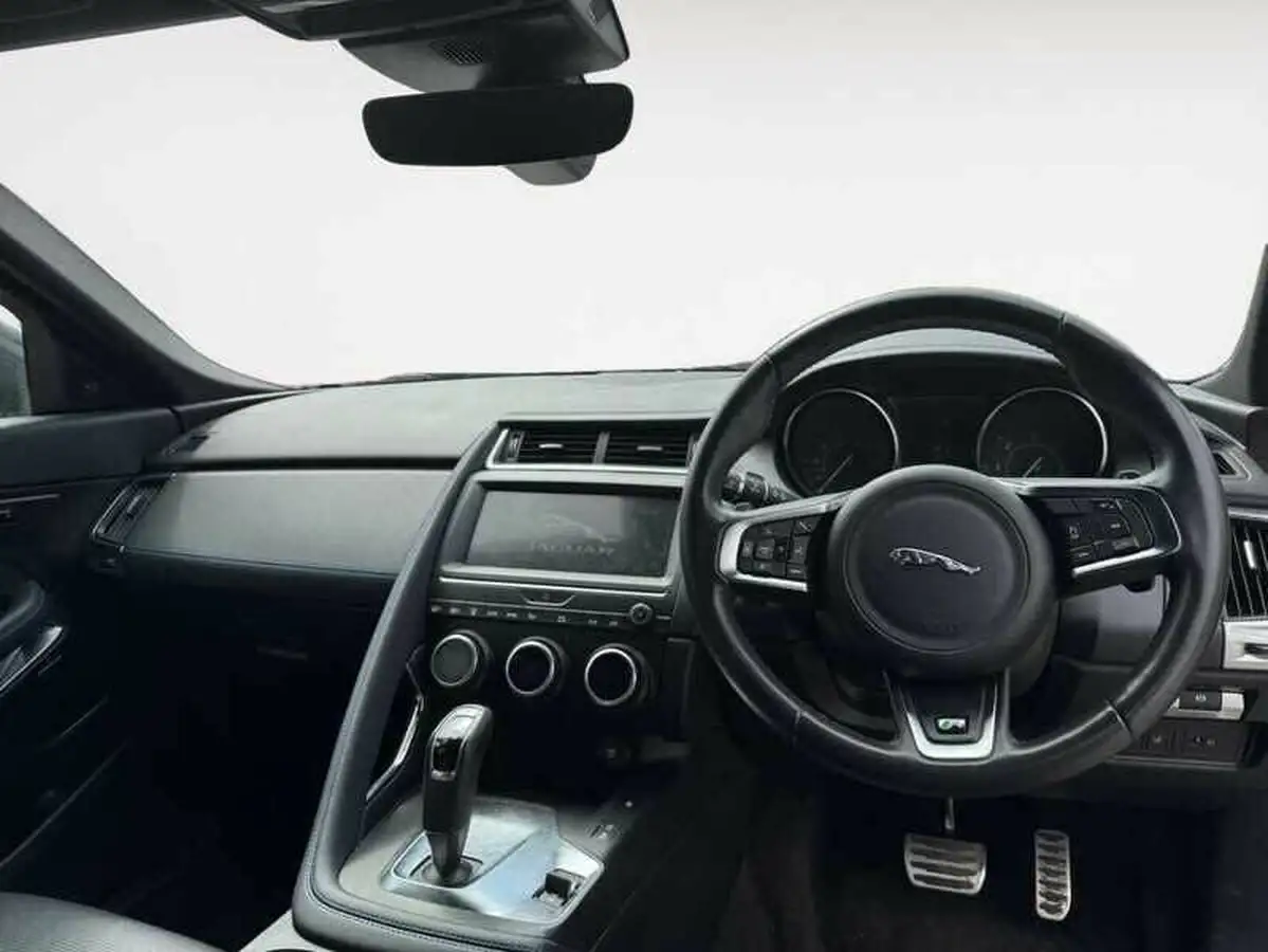 2019-jaguar-e-pace-20-i4d-r-dynamic-se-180ps-awd-auto-big-4