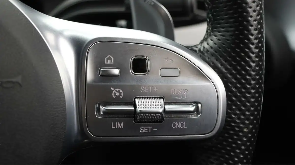2022-mercedes-benz-a-class-20-a35-amg-edition-premium-saloon-4d-big-24