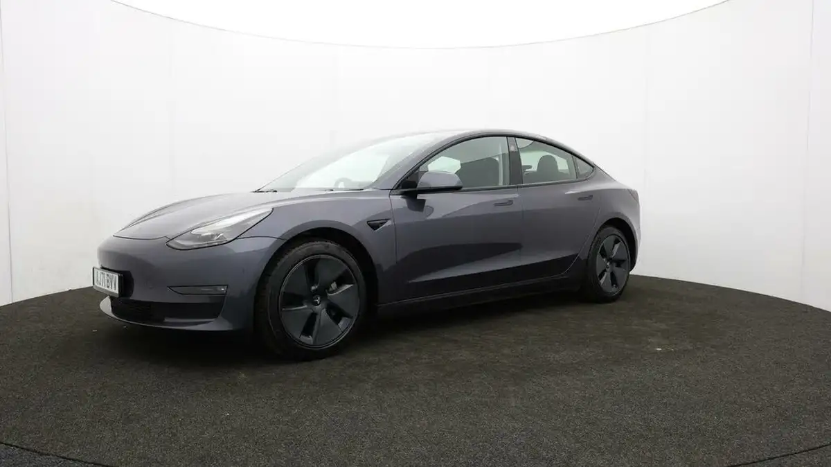 2021-tesla-model-3-e-long-range-awd-big-63