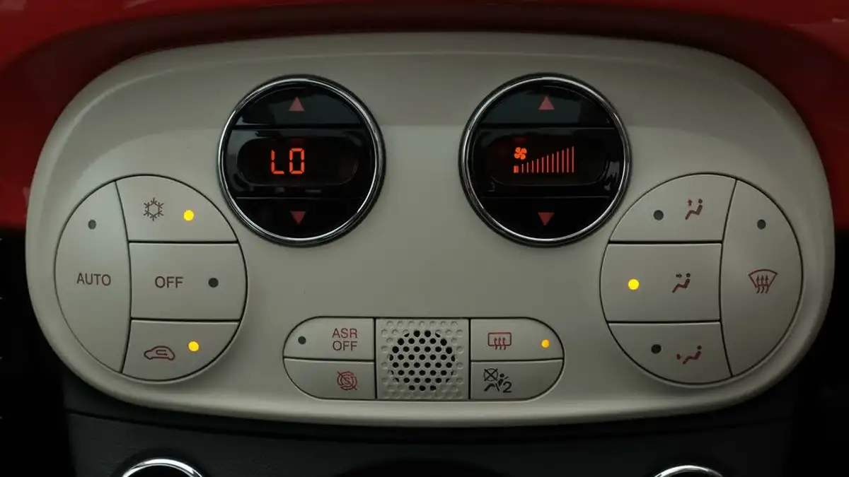 2022-fiat-500-10-dolcevita-plus-big-12