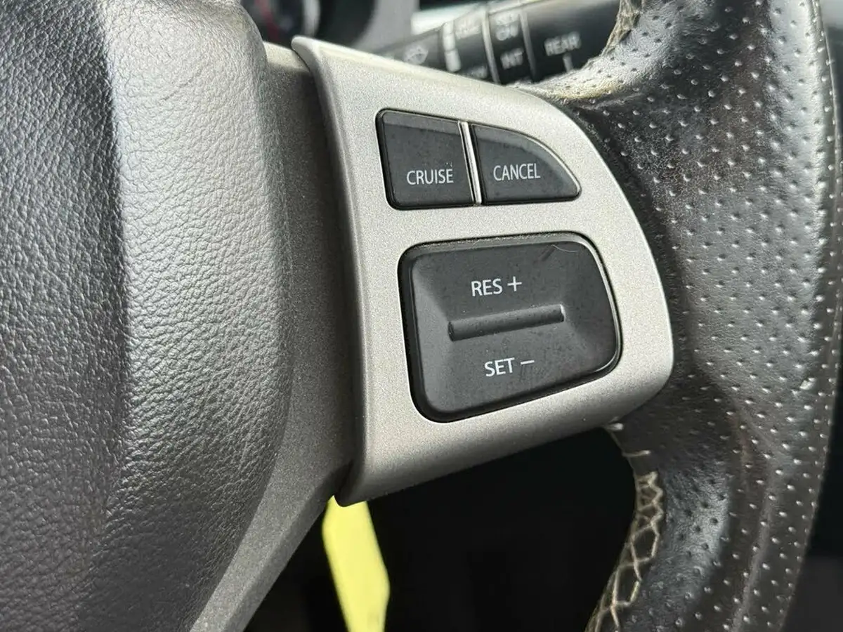 2016-suzuki-swift-12-sz-l-5d-big-23