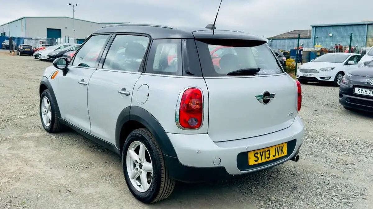 2013-mini-countryman-16-cooper-pepper-big-7