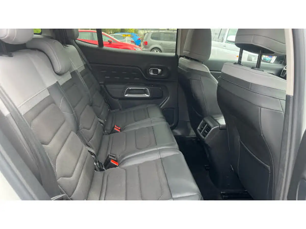 2024-citroen-c5-aircross-16-puretech-max-big-15