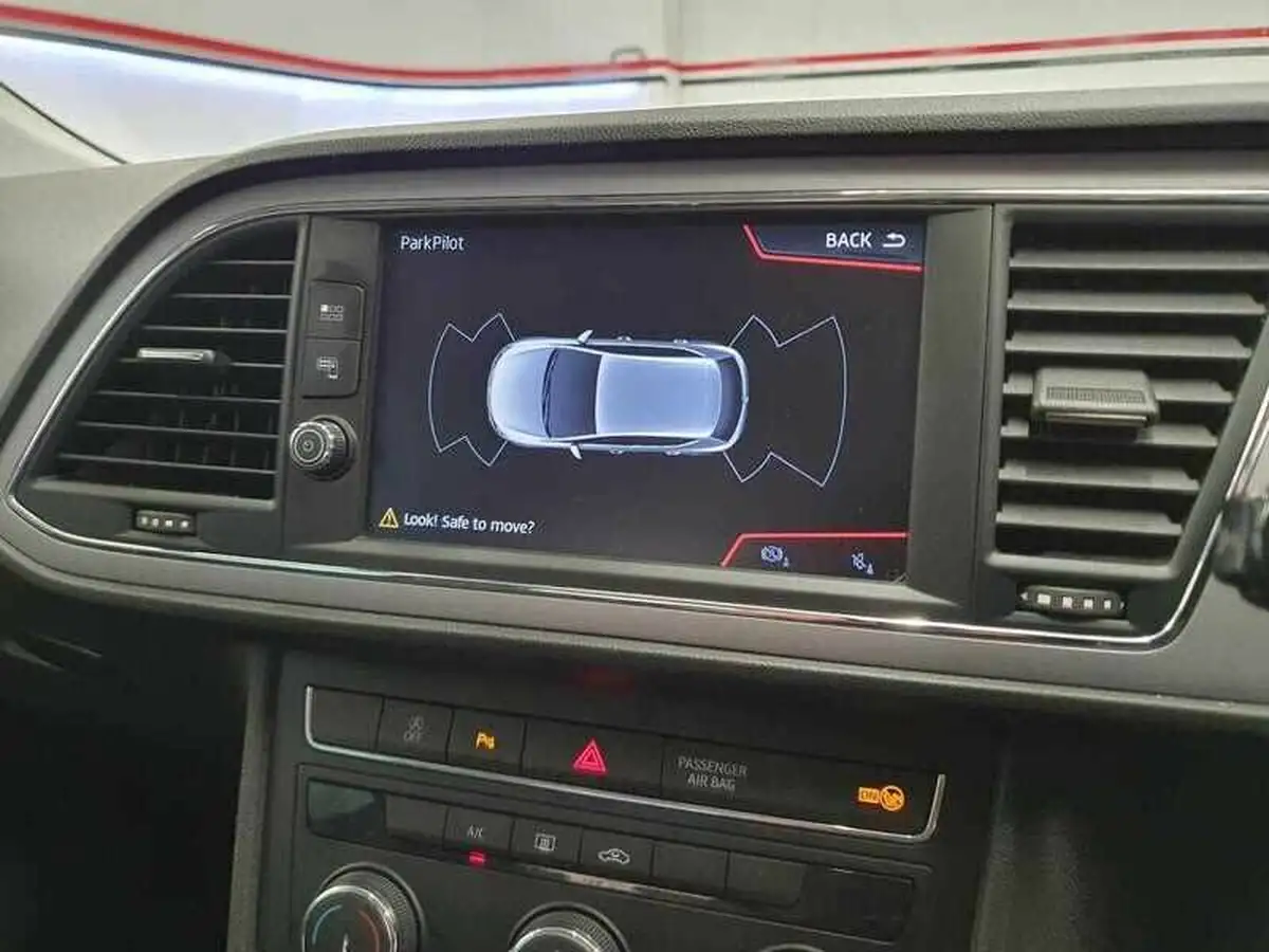 2019-seat-leon-15-tsi-evo-se-dynamic-hatchback-big-15