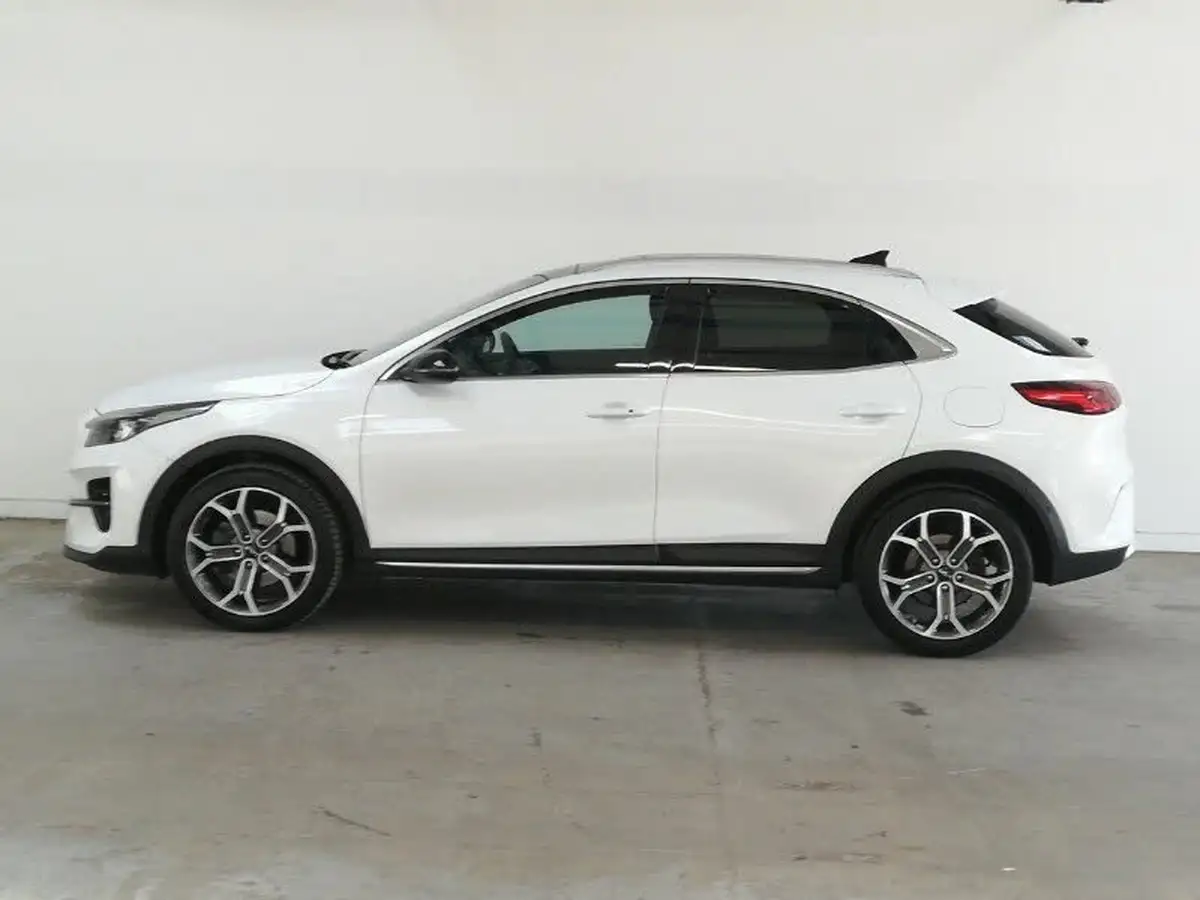 2022-kia-xceed-15-t-gdi-4-big-3