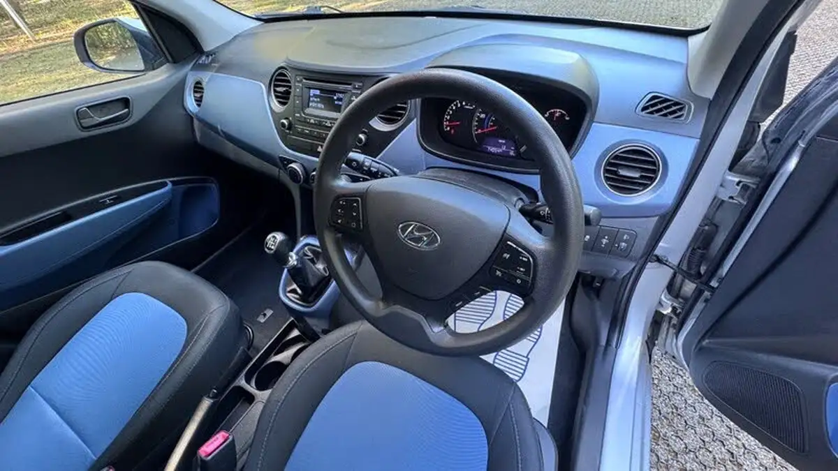 2016-hyundai-i10-12-se-big-18