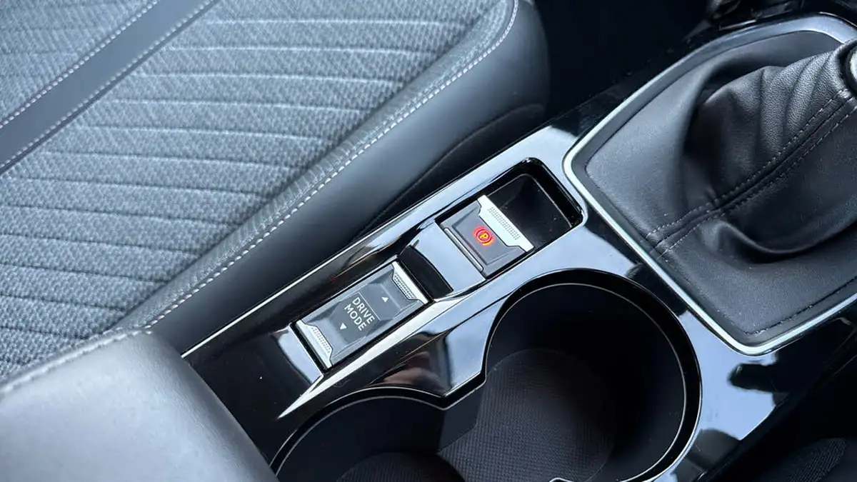 2024-peugeot-208-12-puretech-allure-big-20