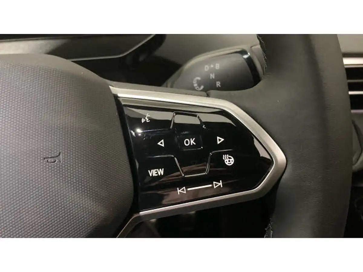 2025-volkswagen-id4-e-match-286ps-77kwh-pro-big-17