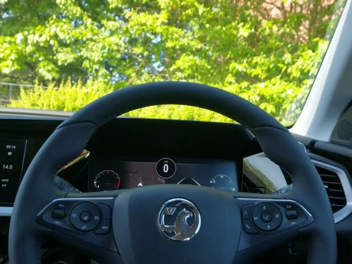2024-vauxhall-grandland-12-ultimate-130ps-big-9