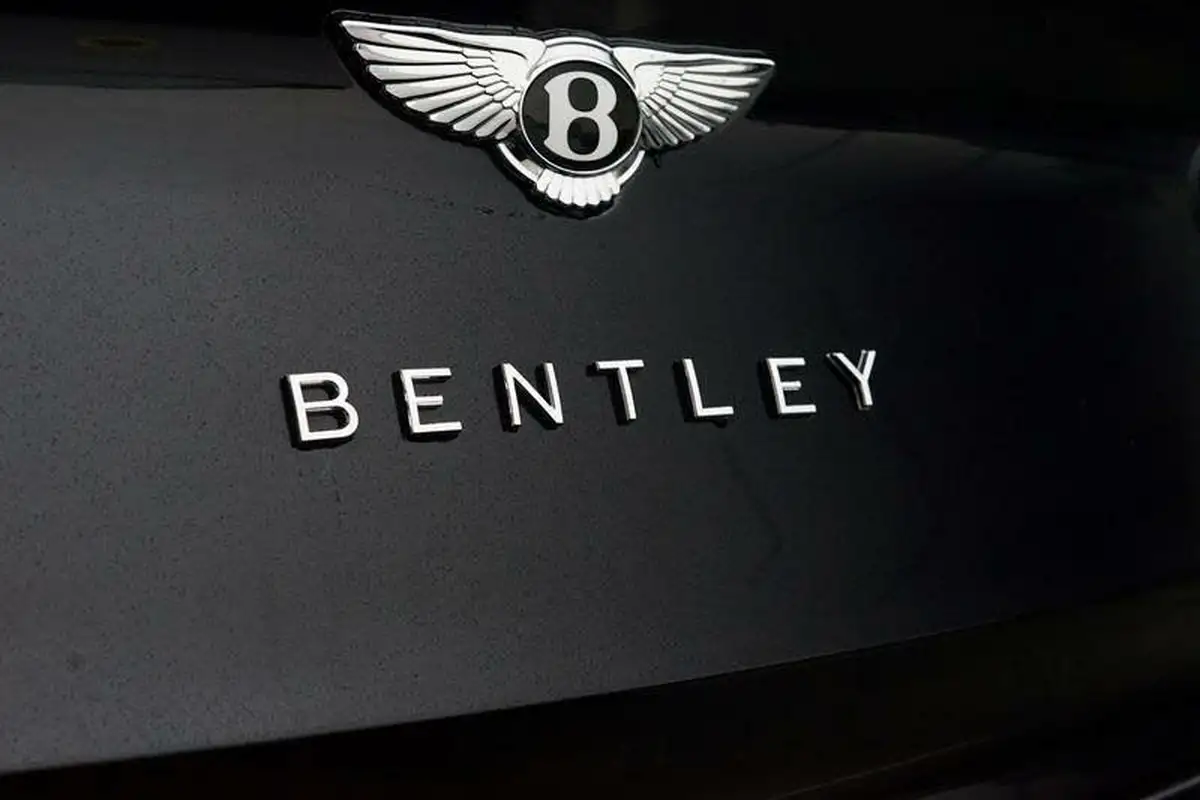 2019-bentley-bentayga-40-v8-big-12