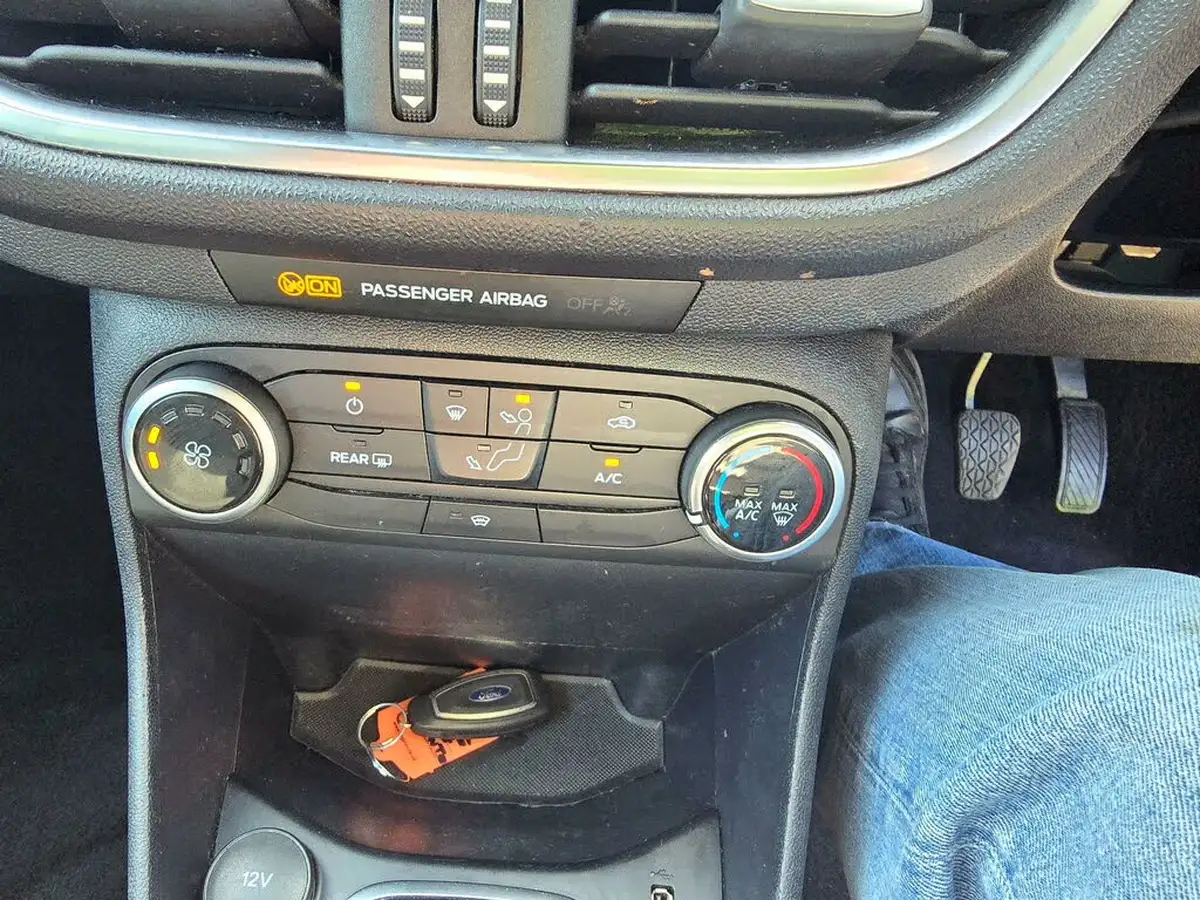 2021-ford-fiesta-10t-active-edition-125ps-hybrid-mhev-big-31