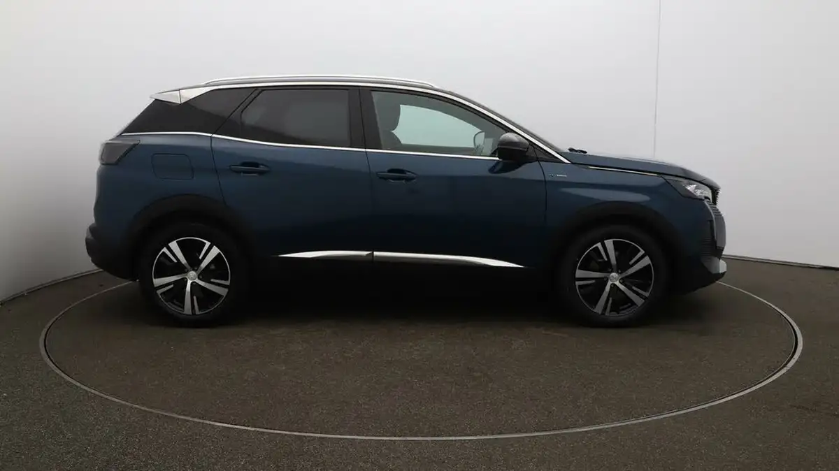 2022-peugeot-3008-suv-16-puretech-gt-225bhp-hybrid-e-eat8-big-48