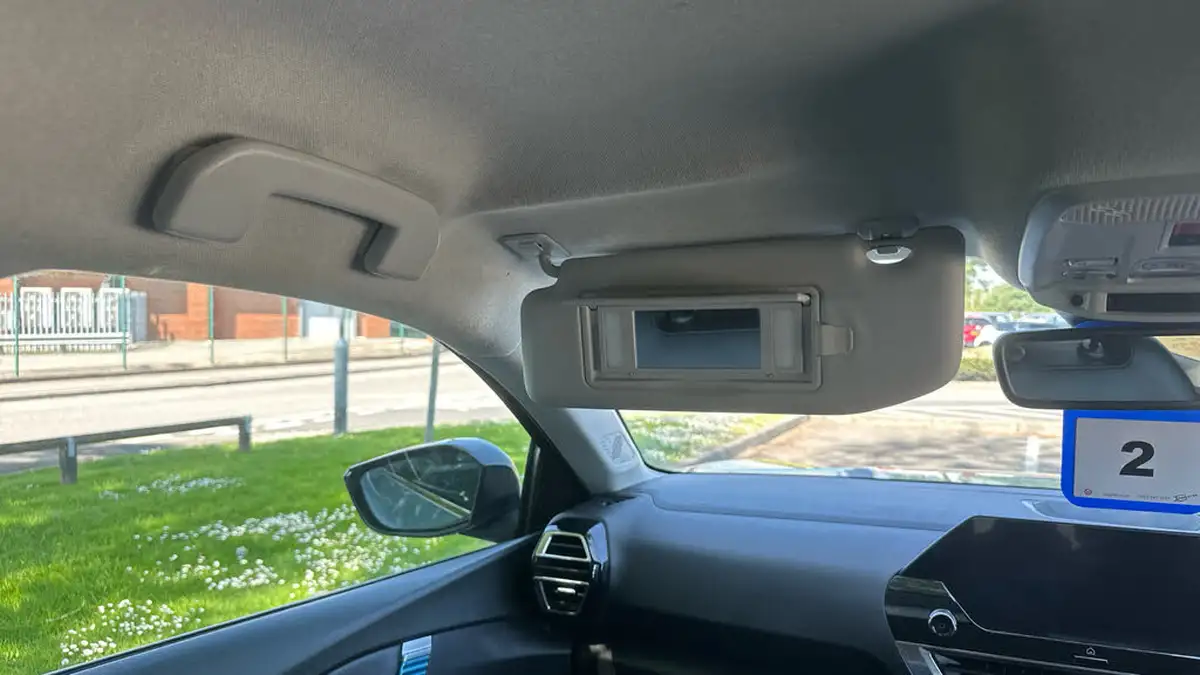 2022-citroen-c4-e-shine-plus-big-35
