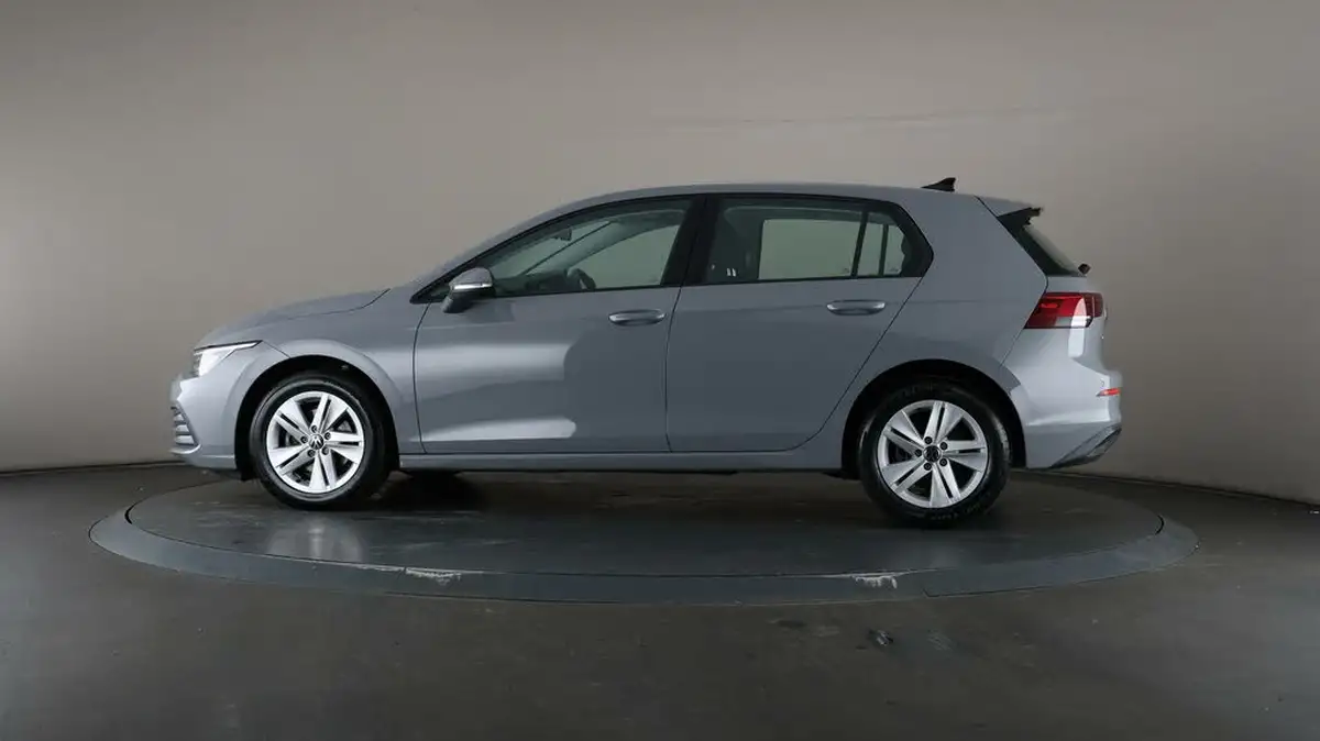 2021-volkswagen-golf-15-tsi-life-150ps-hatchback-big-34