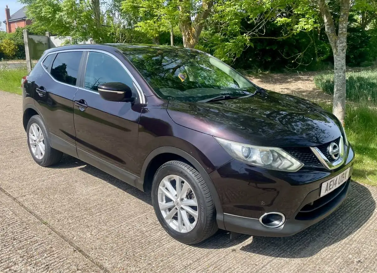 2014-nissan-qashqai-12-acenta-premium-big-5