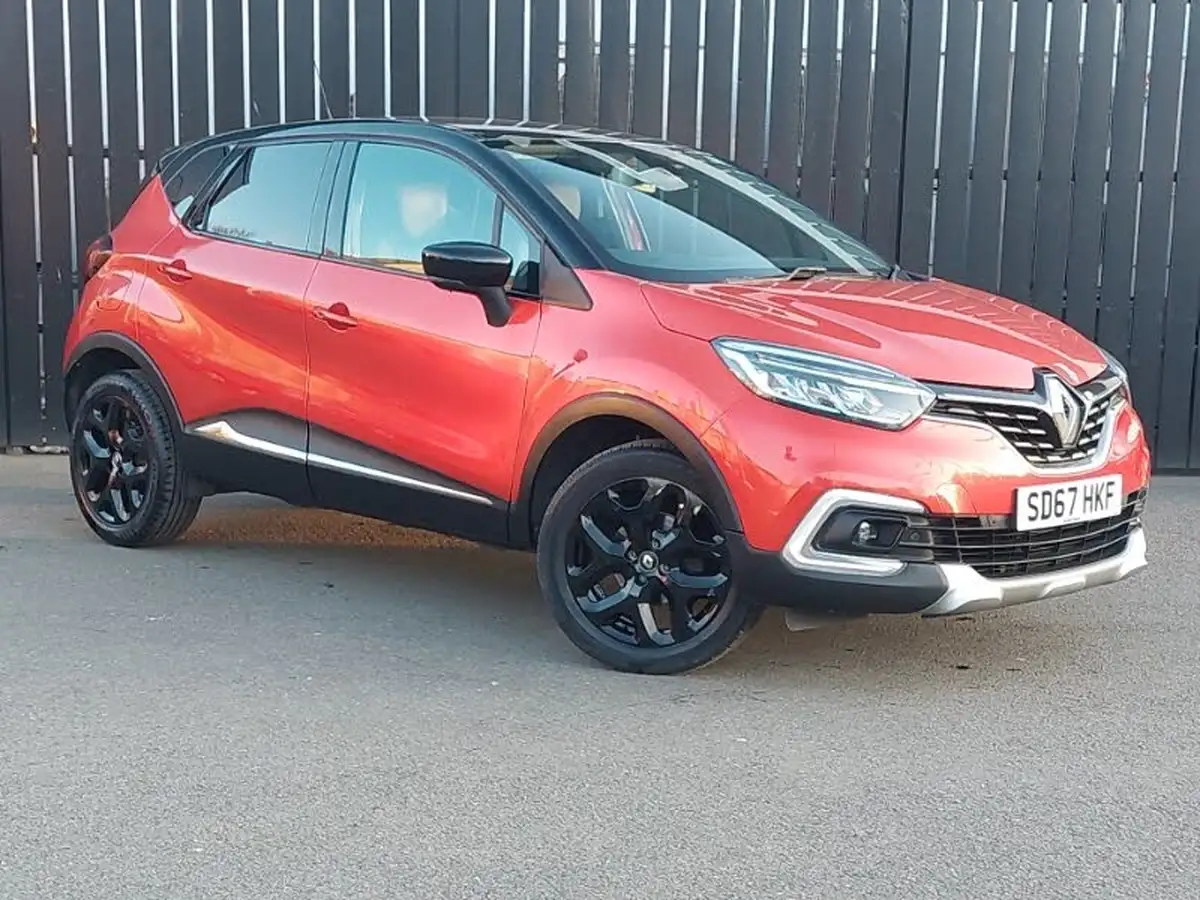 2017-renault-captur-09-tce-signature-x-nav-big-0