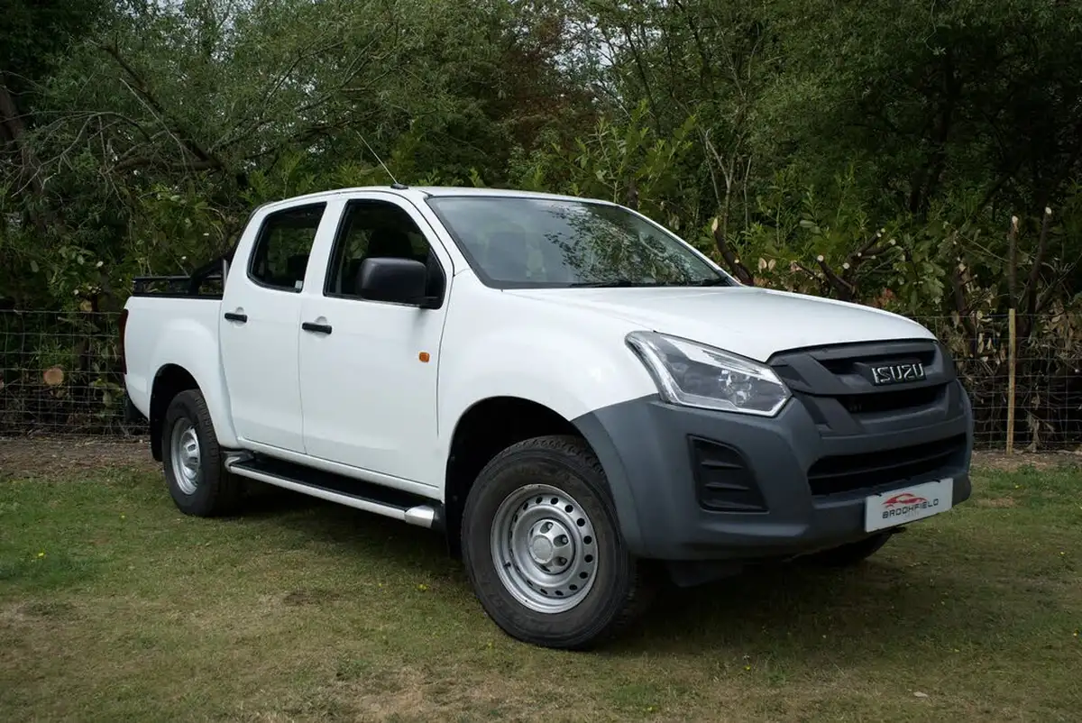 2018-isuzu-d-max-19td-utility-4x4-double-pickup-big-0